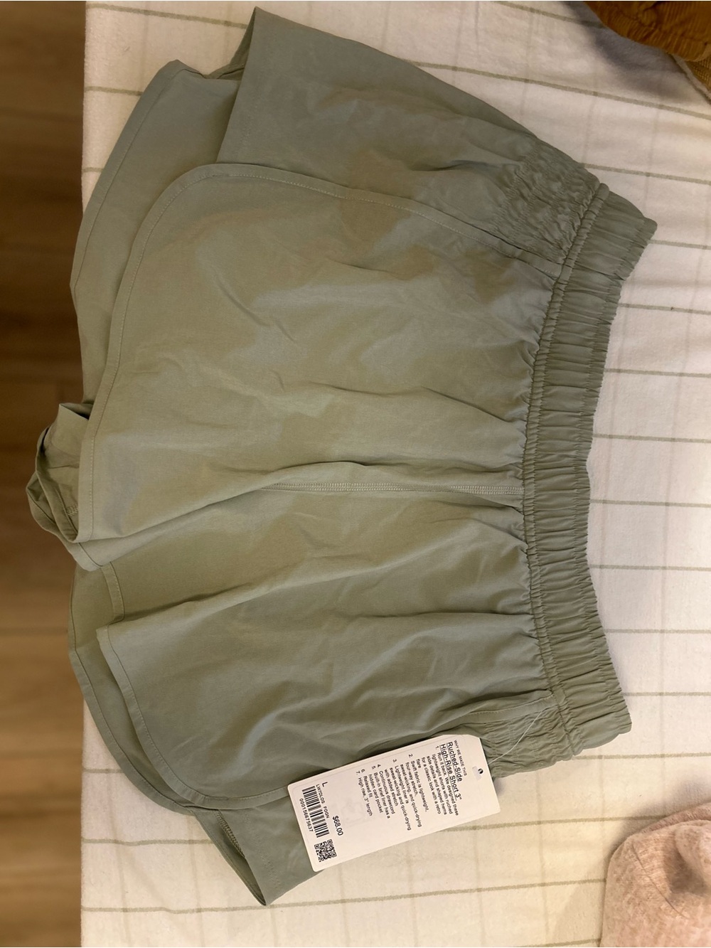 Lululemon Ruched Side High Rise Short 3” - Picture 2 of 4